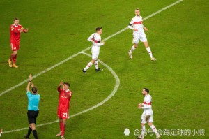  柏林联合绝杀斯图加特，黑马本色延续不败  