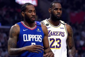NBA-詹姆斯三分绝杀快船，湖人终结对手12连胜登顶西部引热议